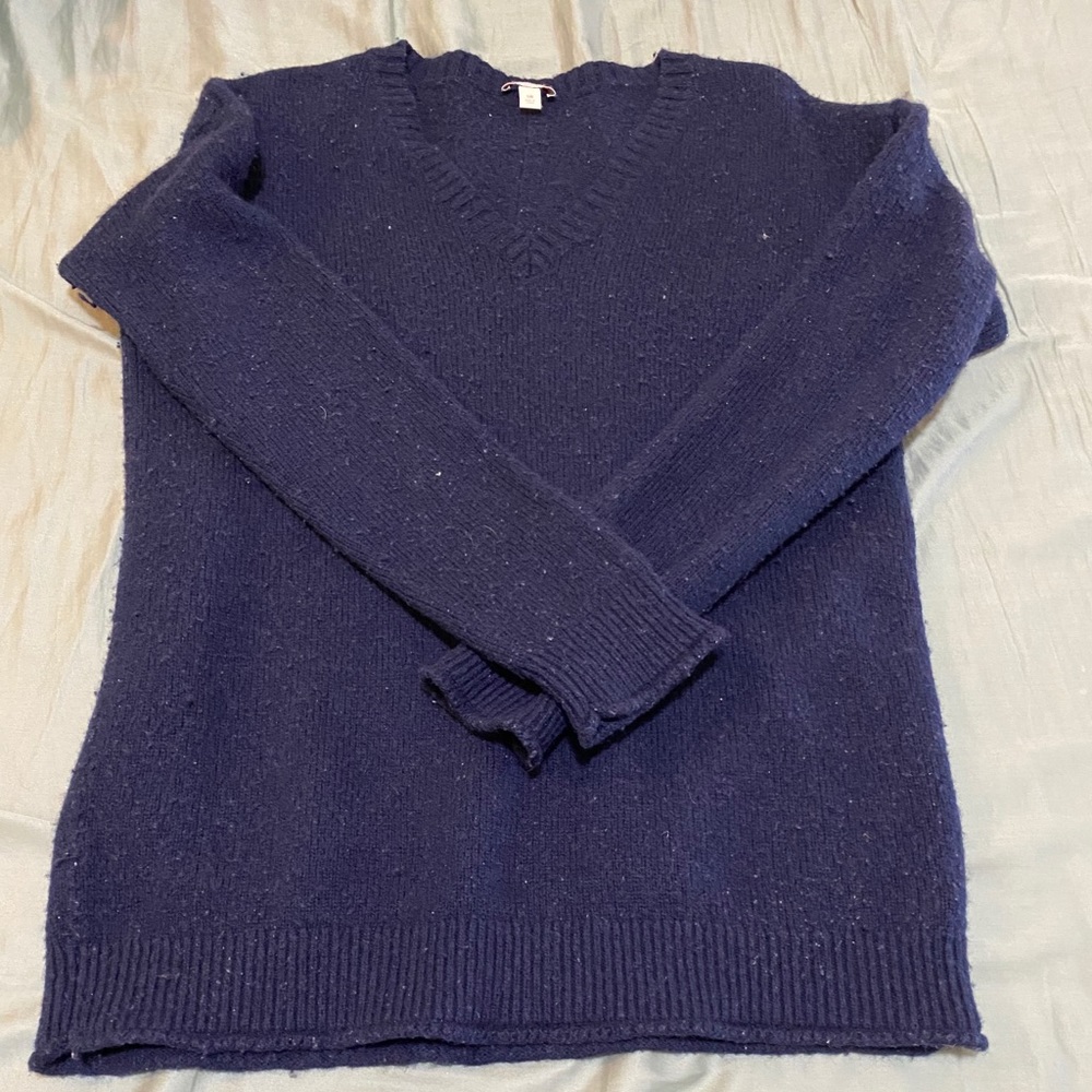 Gap V-Neck Sweater